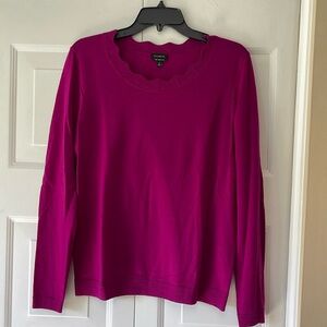 Beautiful light weight sweater